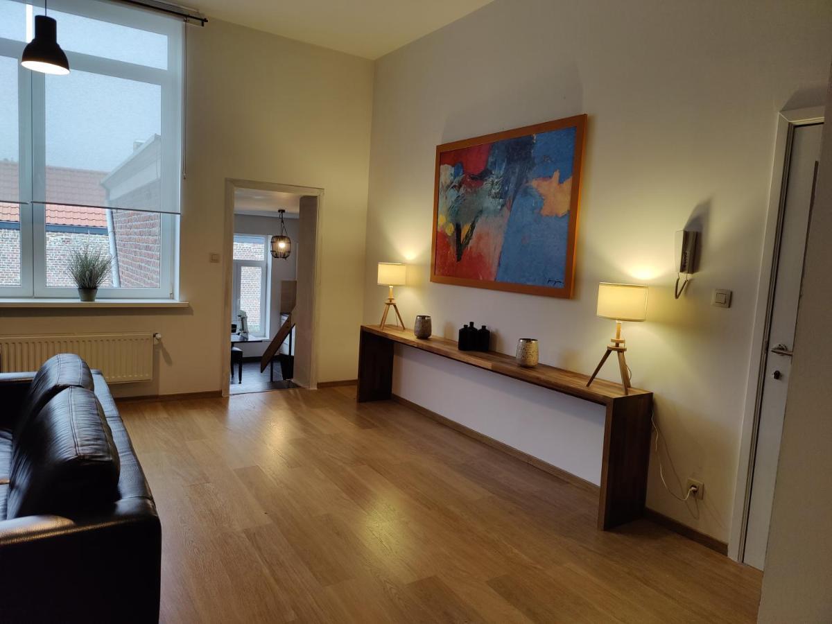 B&B Leopold & Appartementen Синт-Трёйден Экстерьер фото