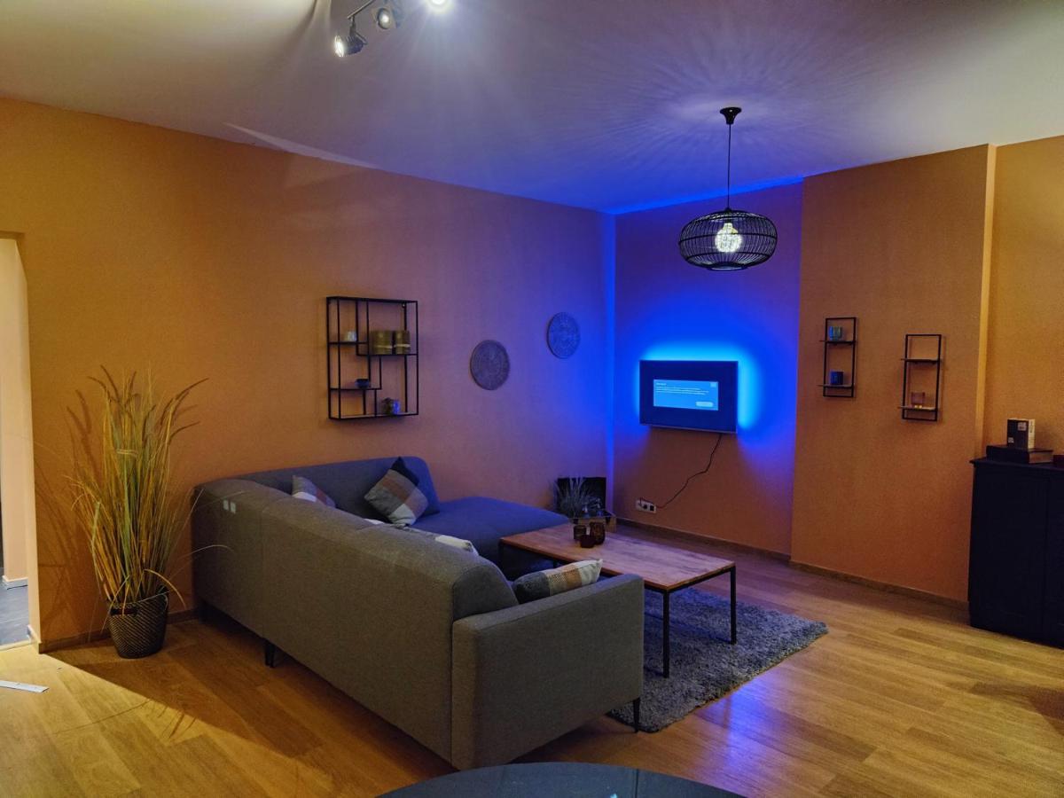 B&B Leopold & Appartementen Синт-Трёйден Экстерьер фото
