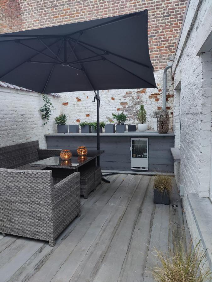 B&B Leopold & Appartementen Синт-Трёйден Экстерьер фото