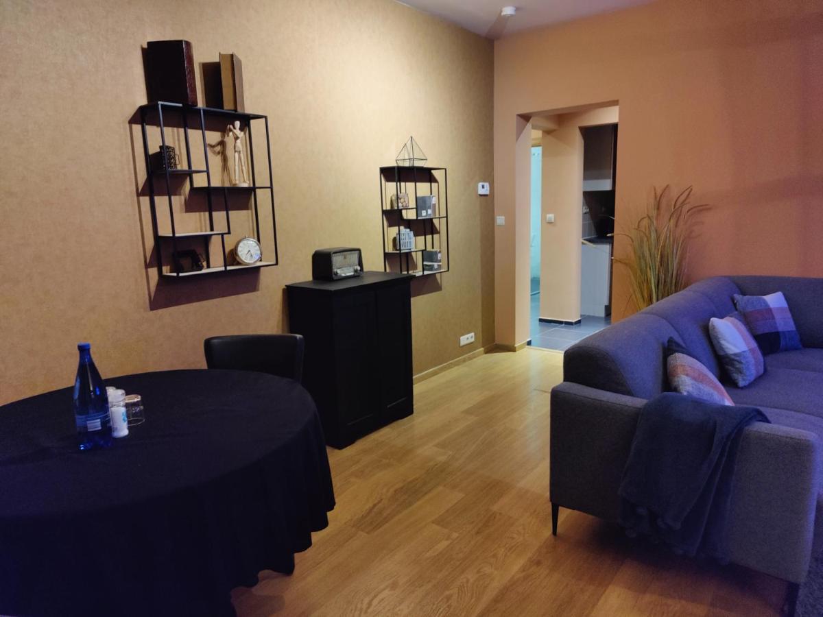 B&B Leopold & Appartementen Синт-Трёйден Экстерьер фото