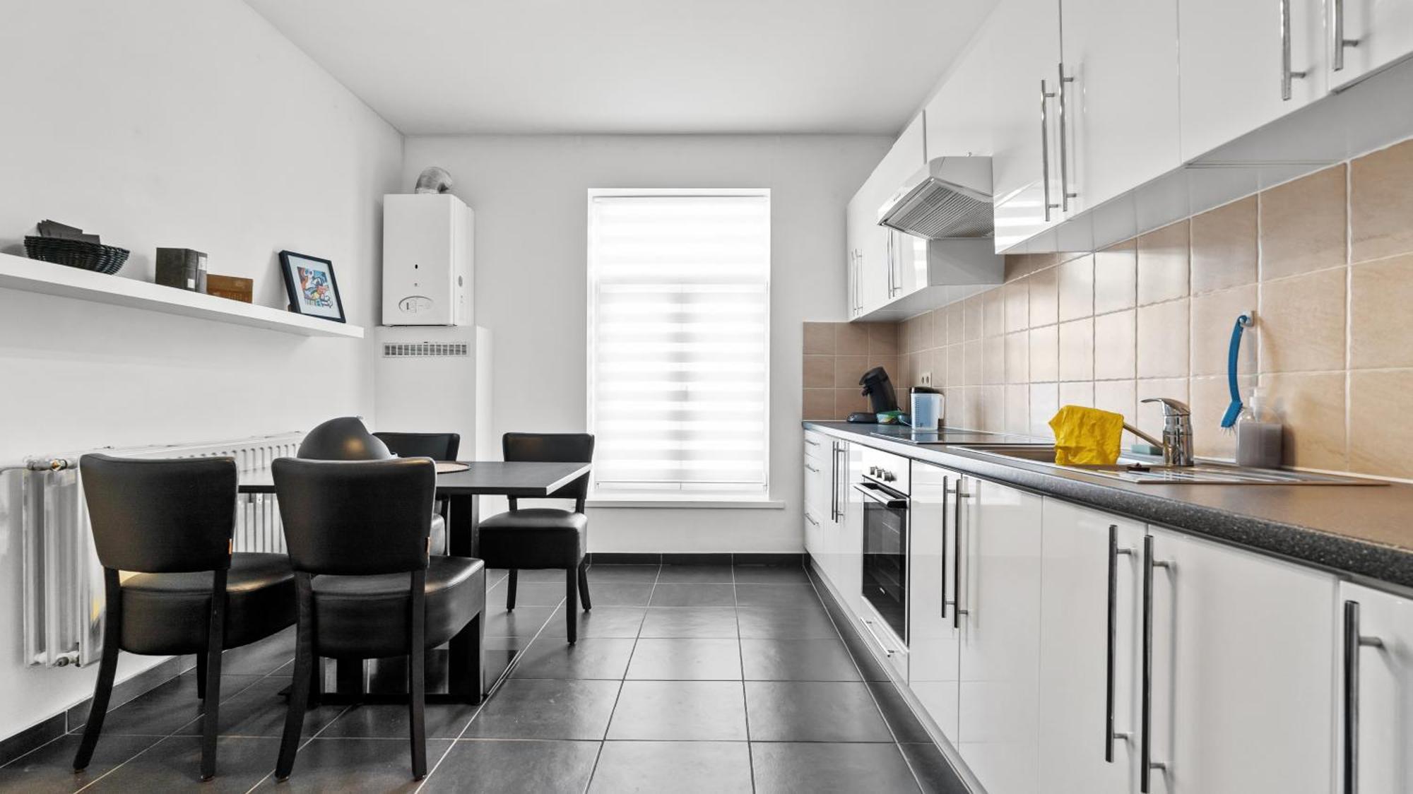 B&B Leopold & Appartementen Синт-Трёйден Экстерьер фото