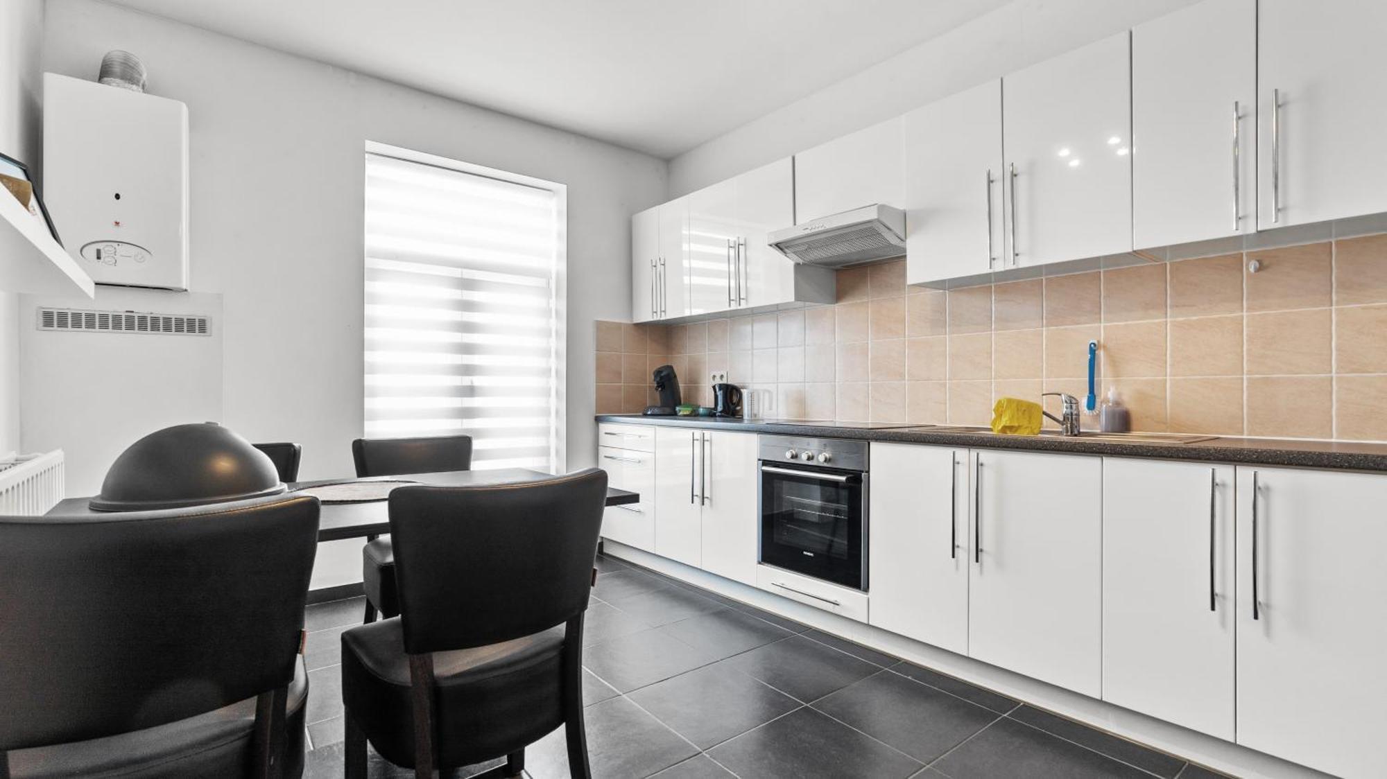 B&B Leopold & Appartementen Синт-Трёйден Экстерьер фото