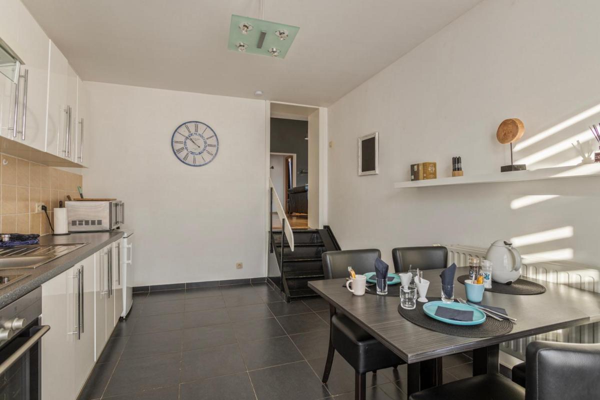 B&B Leopold & Appartementen Синт-Трёйден Экстерьер фото