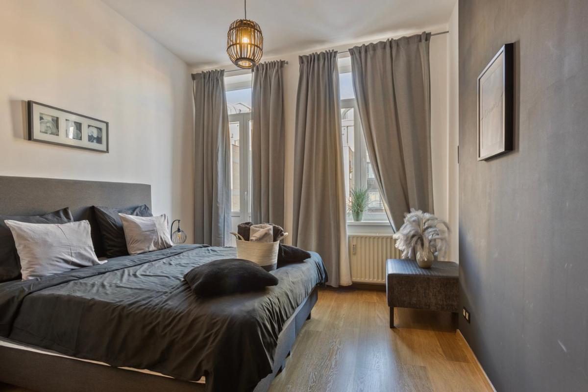 B&B Leopold & Appartementen Синт-Трёйден Экстерьер фото